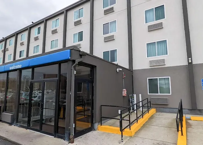 Motel 6-Framingham, Ma - Boston West