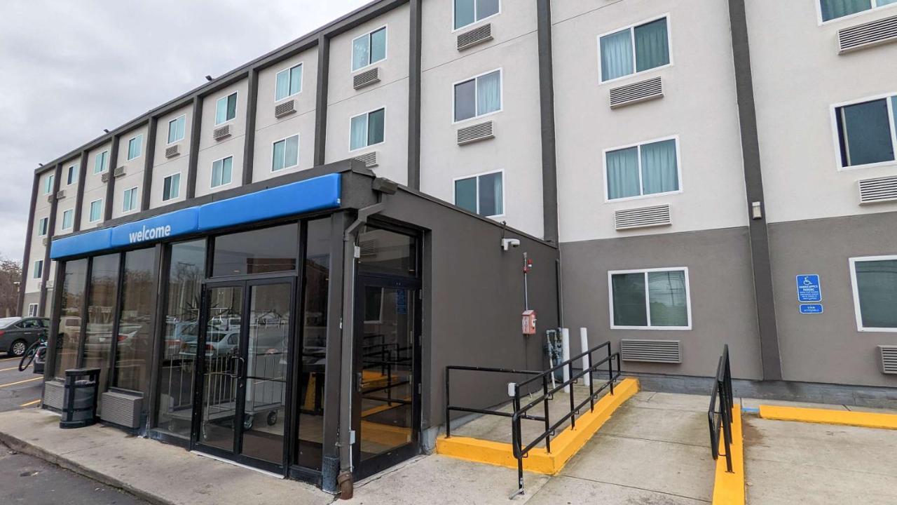 Hotel 6-framingham, Ma - Boston West 2*